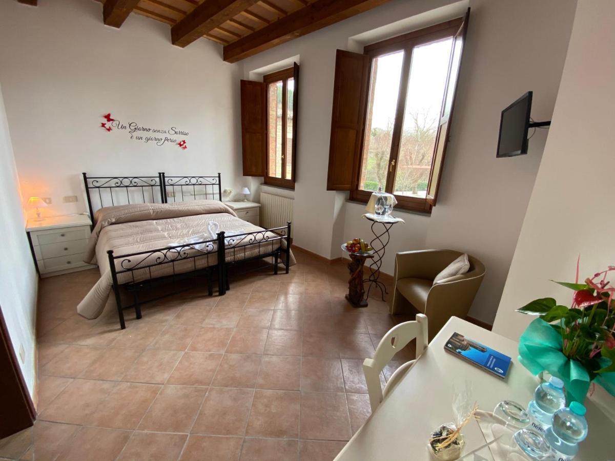 Locanda Della Pieve Pievebovigliana Εξωτερικό φωτογραφία