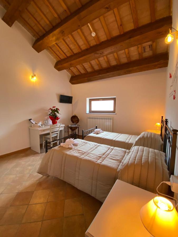 Locanda Della Pieve Pievebovigliana Εξωτερικό φωτογραφία