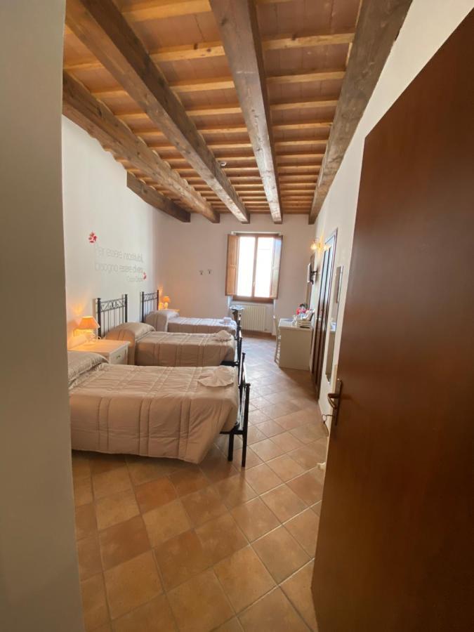 Locanda Della Pieve Pievebovigliana Εξωτερικό φωτογραφία
